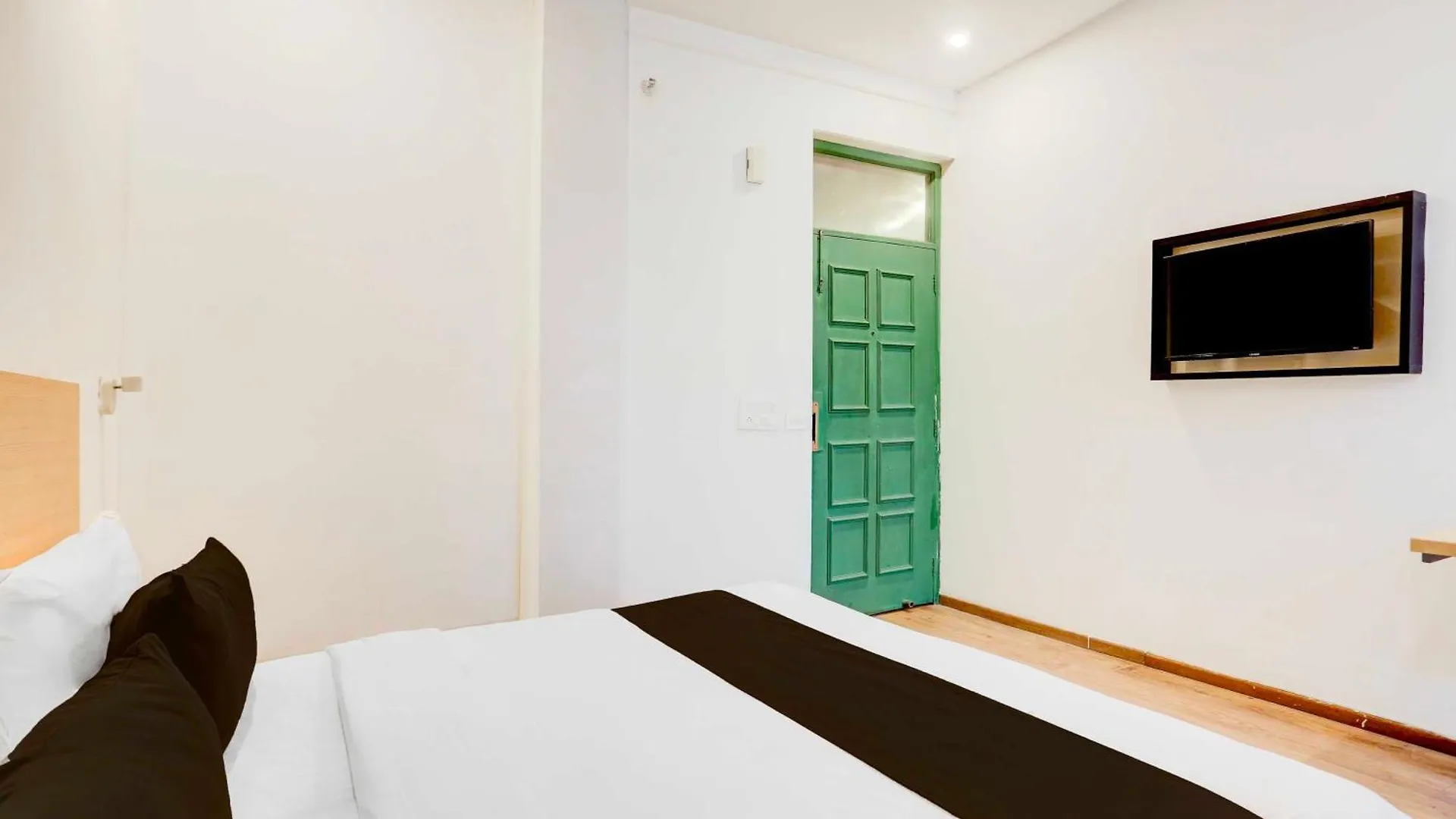 Collection O Sector 64 Near Worldmark Gurugram Gurgaon